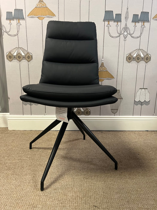 Boston Black Ash Extendable Round Table & 4 Nobo Chairs