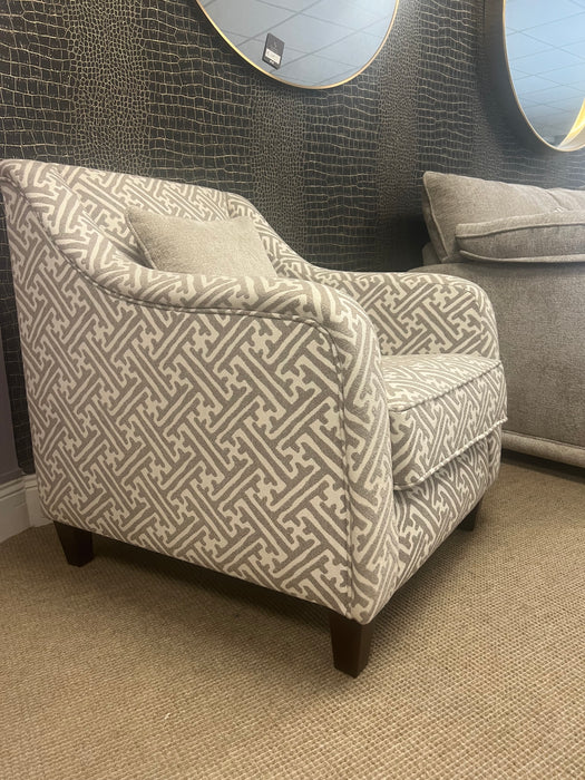 Lucy accent chair