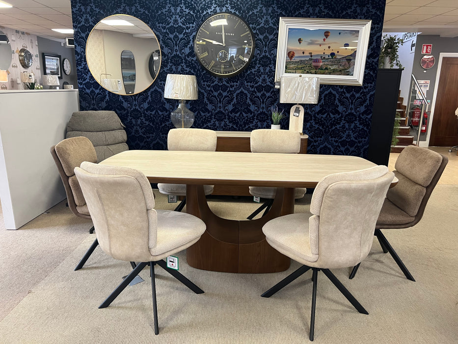 Eclipse dining table with 6 swivel chairs