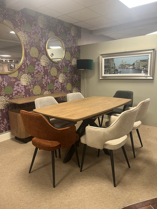Boston rustic oak extendable table with 6 chairs