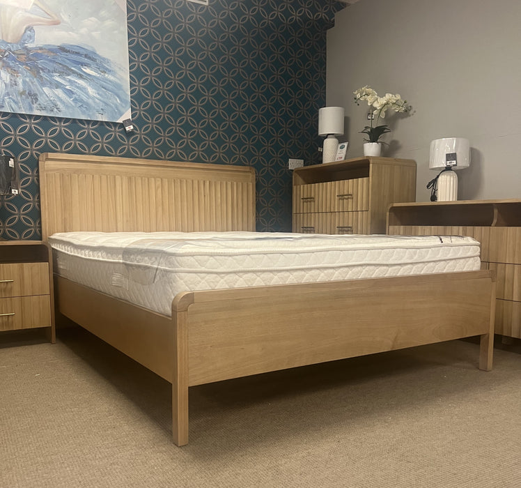 Riveo Oak Veneered Bedframe