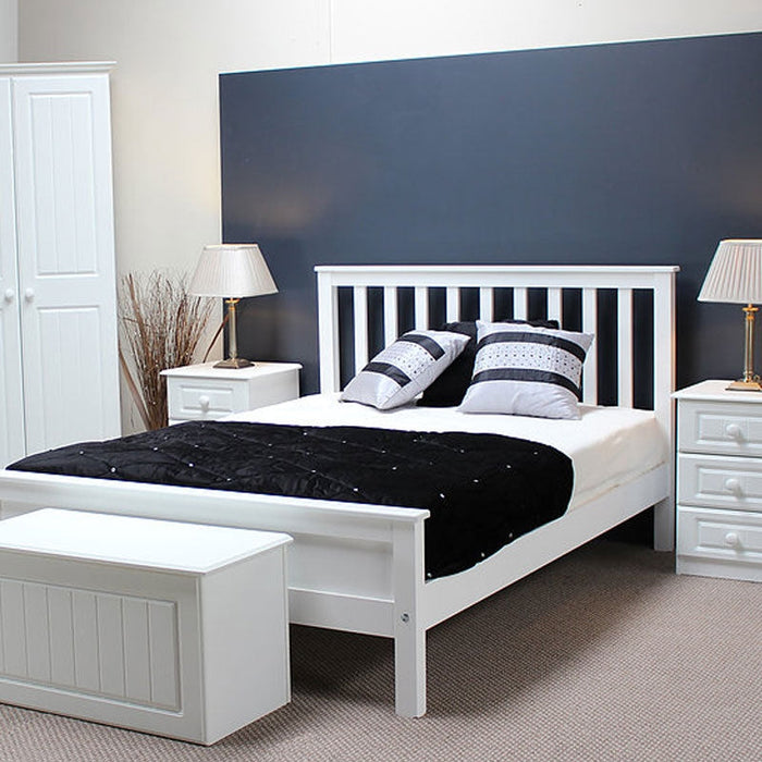 KELLY WHITE (4FT) SMALL DOUBLE BEDFRAME